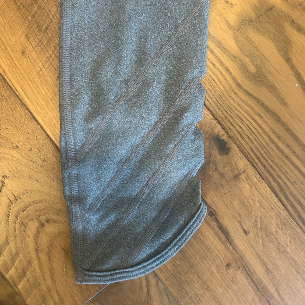 Under Armour leggings - Picture 2 of 4